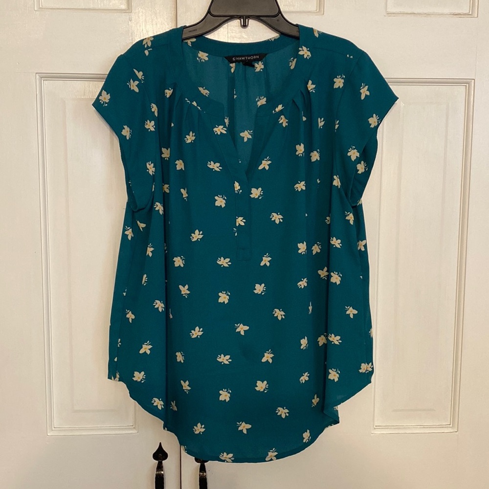 41 Hawthorn Green Floral Top - Size Petite Large